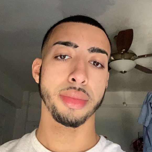 Profile Picture of Christopher Solano frias (@solanochris09) on Poshmark