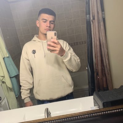 Miggy Smalls - Twitter Profile Picture of Miggy Smalls (@miguel_campos80) on Twitter