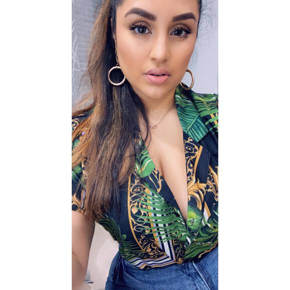 Profile Picture of Joelly La paz (@joellypc) on Poshmark