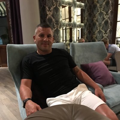 Profile Picture of Richard Howard (@richieh09) on Twitter