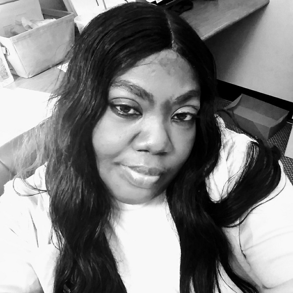 Profile Picture of Monique Townsend (@monieboop210323) on Poshmark