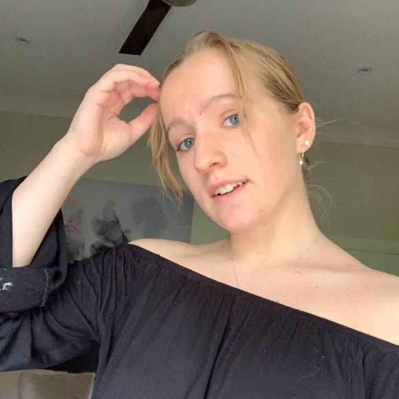 Profile Picture of Jessica Eksteen (@jessicaeksteen) on Poshmark