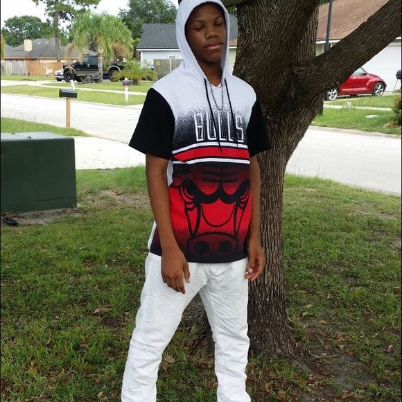 Profile Picture of Jorel Strong (@strong247) on Poshmark