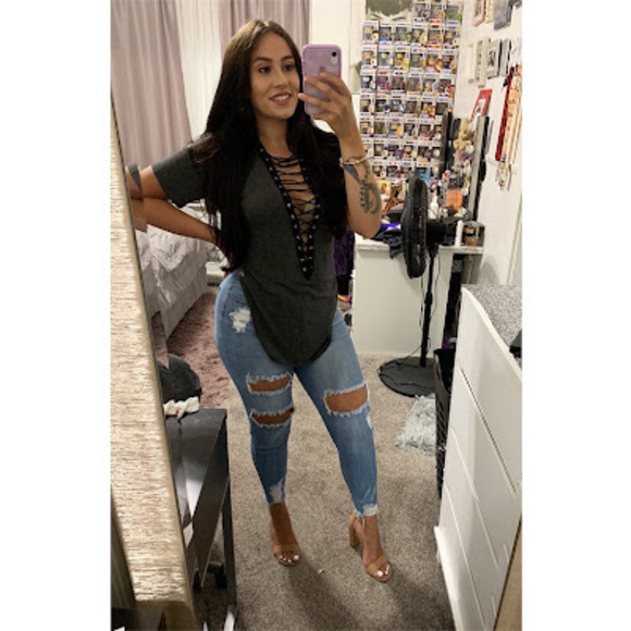 Alexzia Hernandez - Poshmark Profile Picture of Alexzia Hernandez (@amercedese) on Poshmark