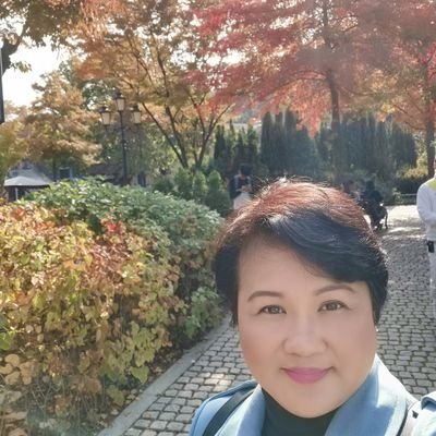 Profile Picture of Josephine Sim (@Josephinesim5) on Twitter