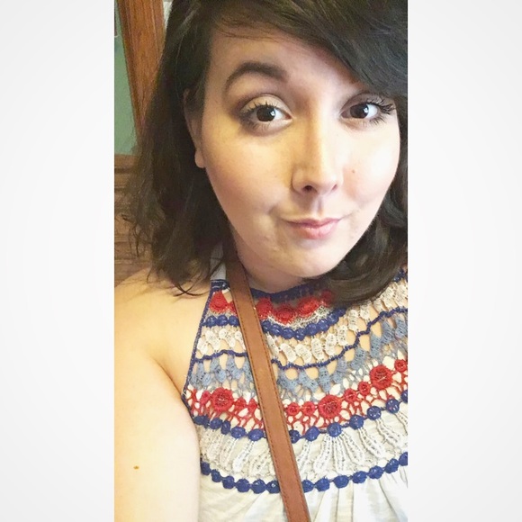 Profile Picture of Brittanie Helberg (@b_gypsy) on Poshmark