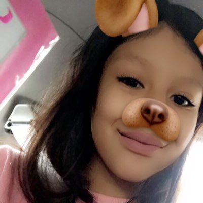 Profile Picture of M. Arellano  🐘 💖 (@monique21029571) on Twitter