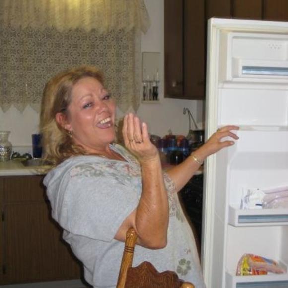 Profile Picture of Connie Nordman (@bagdad_1959) on Poshmark