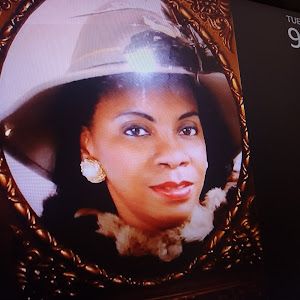 Profile Picture of lisapipkins (@lisapipkins) on Tiktok