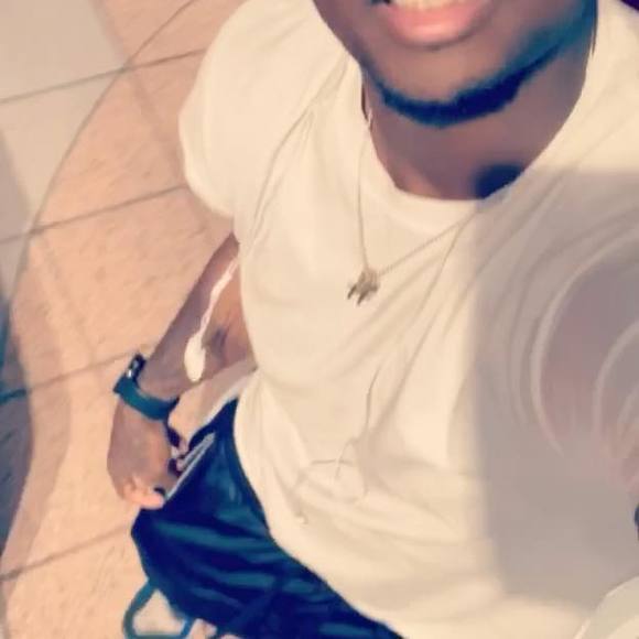 Profile Picture of Devin Daniels (@devintdaniels) on Poshmark
