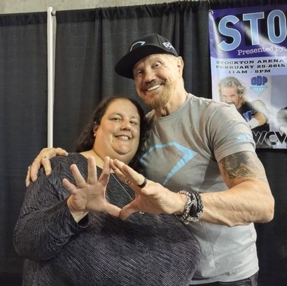 Anndrea Massod - Poshmark Profile Picture of Anndrea Massod (@anndreamassod) on Poshmark