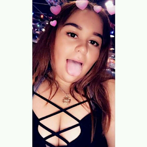 Profile Picture of Codi Hall (@cocoxl) on Poshmark