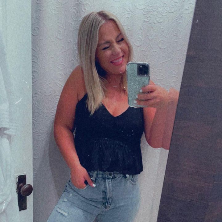 Profile Picture of Alexandra Putnam (@@alexandraputnam) on Tiktok