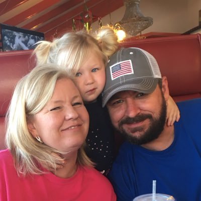 Profile Picture of Kim Priddy Willis (@kslogs73) on Twitter