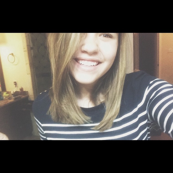 Profile Picture of Jayna Stephens (@jaynacatalina) on Poshmark