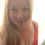 Profile Picture of Katie-Lynn Alexander (@lemonsandsmiles) on Instagram
