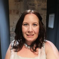 Laurie Smith - Tiktok Profile Picture of Laurie Smith (@laurie.smith06) on Tiktok