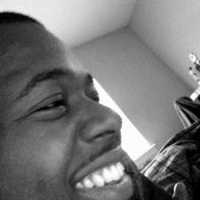 Profile Picture of Bruce Holmes (@Beachboi_B) on Twitter