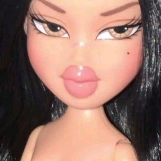 Profile Picture of KP (@kympear) on Tiktok