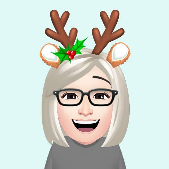 Profile Picture of Danni Armstrong (@darmstr79) on Poshmark