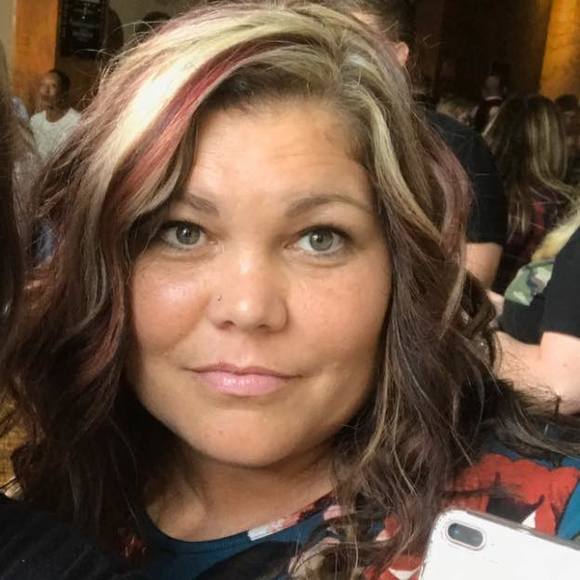 Profile Picture of Crystal Branch (@cjbranch1980) on Poshmark