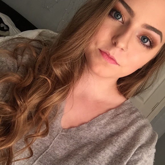 Profile Picture of Bryana Cannella (@breeezuss) on Poshmark