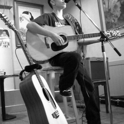 Profile Picture of Chris LeBel (@ChrisLeBelMusic) on Twitter
