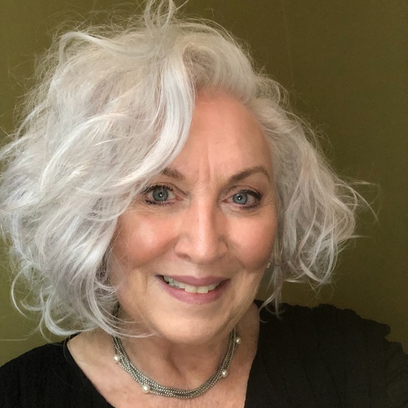 Profile Picture of Shelia Persac (@dixiebell650) on Poshmark