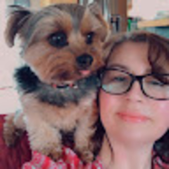 Profile Picture of Michele n Olson (@olsonmichele70) on Poshmark