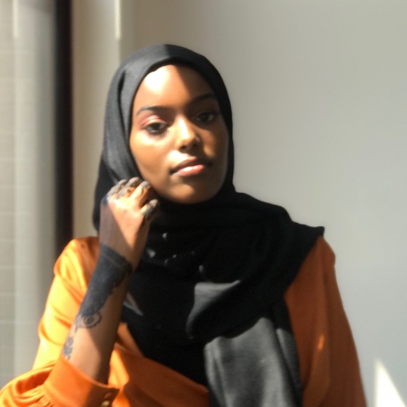 Profile Picture of Hodo Mohamed (@hodomodo) on Poshmark