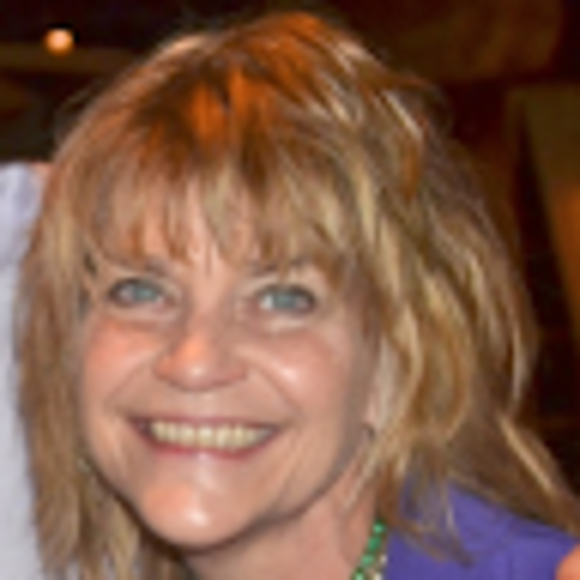 Profile Picture of Carla Jansen (@ccjansen61) on Poshmark
