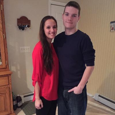 Profile Picture of Amanda Devoe (@amandadevoh) on Twitter