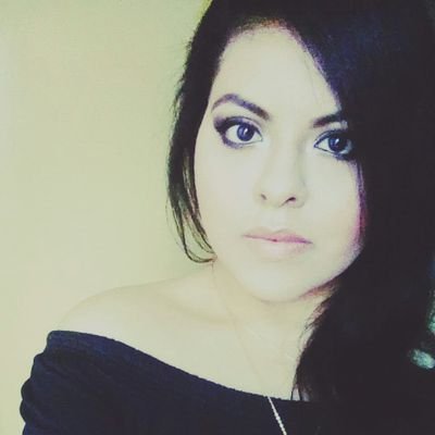 Profile Picture of Alejandra Picazo (@alejandrapicazo) on Twitter