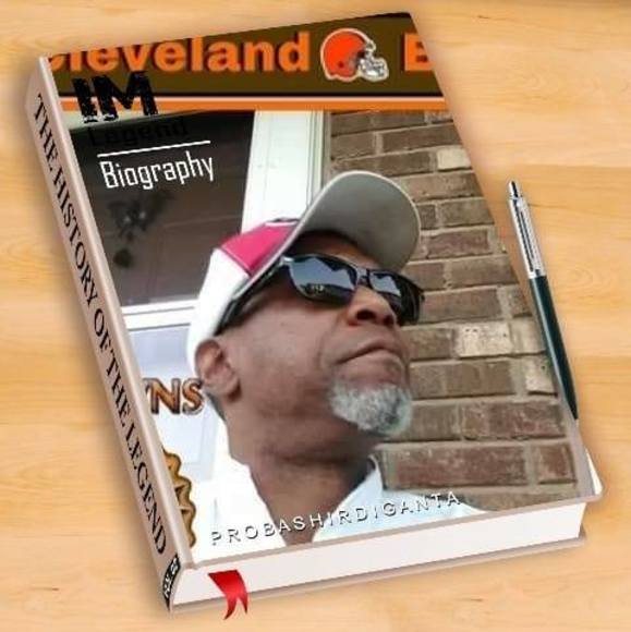 Profile Picture of Eddy Darren (@eddydarren) on Poshmark