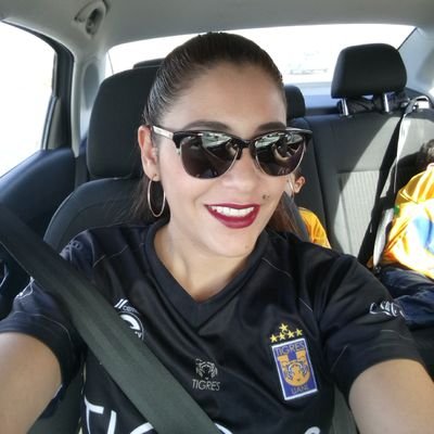 Profile Picture of Adriana Cardenas (@adrycardenass) on Twitter