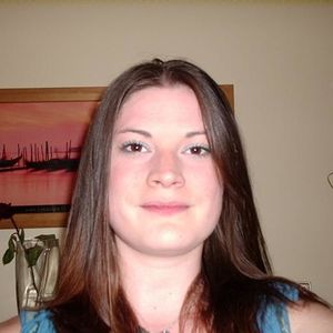 Profile Picture of Emma Barnes (@carlandem) on Myspace