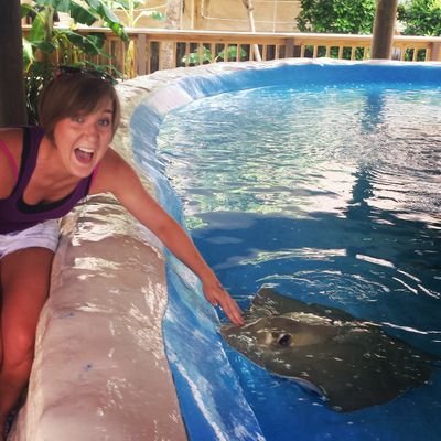 Profile Picture of Amanda Blomquist (@SECRETLOVE215) on Twitter