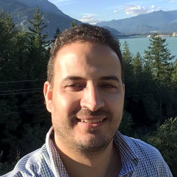 Profile Picture of Mohammed Hachim (@mohammed_hachim) on Poshmark