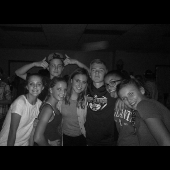 Profile Picture of Halle Biamonte (@hbiamonte) on Poshmark