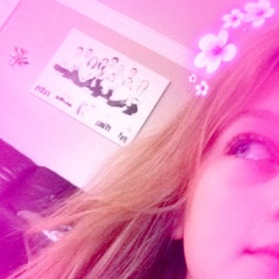 Profile Picture of Holly May Mccloskey (@HollyMay_2004) on Twitter