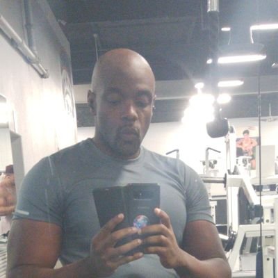 Profile Picture of Nick Jarrett (@ender_sole) on Twitter