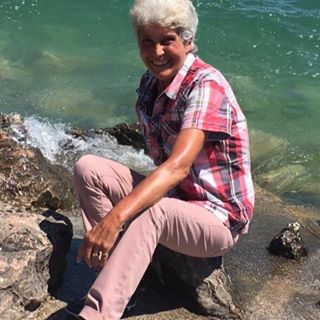 Profile Picture of Esther Widmer (@esther.widmer.39) on Facebook