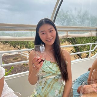 Profile Picture of Lucy Xiong (@lucy_xiong) on Instagram