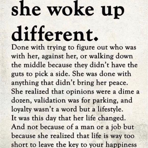 Profile Picture of Whitney Hudson (@whitneyhudson12) on Poshmark