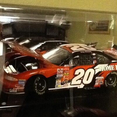 Profile Picture of Bradley Edgar (@edgar_bradley) on Twitter