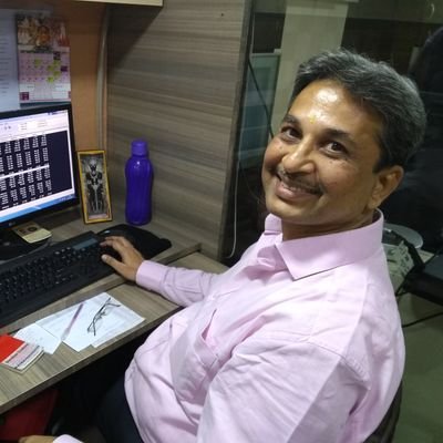 Profile Picture of Vilas Shah (@VilasShah11) on Twitter