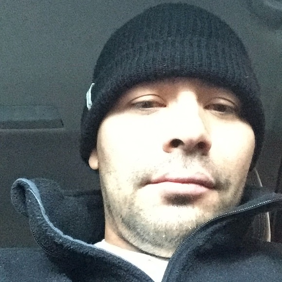 Profile Picture of Juan Sorto (@sorto85) on Poshmark