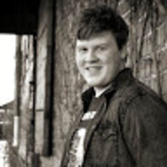 Profile Picture of James Bennett (@jamiefbennett2) on Poshmark