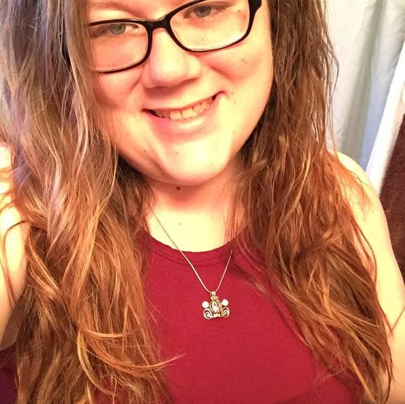 Profile Picture of Jessica Harper (@jh101337) on Poshmark