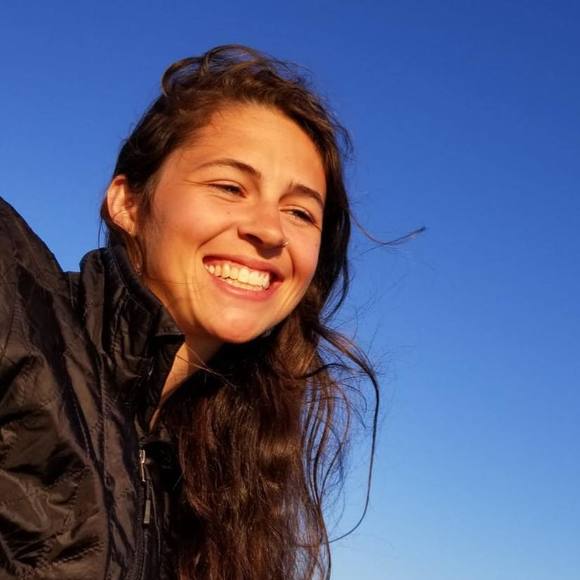 Profile Picture of Meredith Wilson (@wilsonme1997) on Poshmark